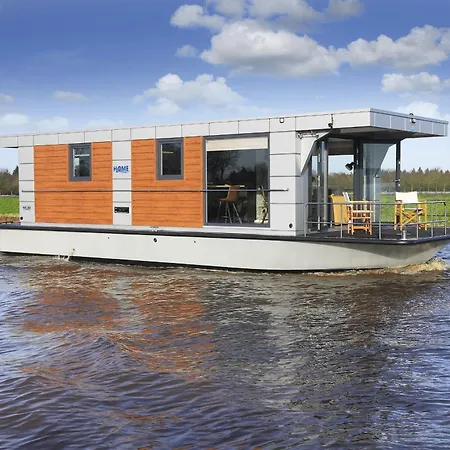 Hausboot Und Zimmervermietung Boot & Bike Hansestadt